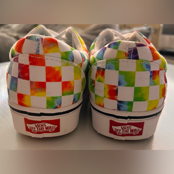 VANS ERA TIE DYE SHOES (WOMENS 7.5) - Picture 4 of 6